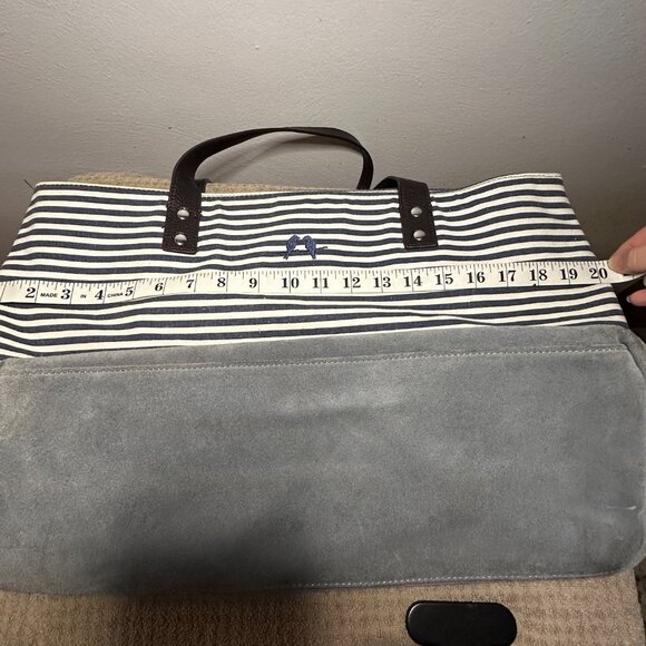 Chloe + Isabel Large Carryall Tote + Pouch - Picture 2 of 13